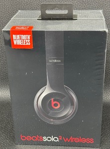 lot 7 image: Beats Solo 2 WirelessBluetooth Gloss Black Headphones - New in Box - Sealed