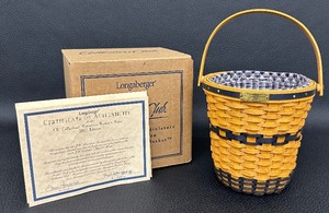 lot 17 image: Longaberger Collectors Club J.W. Collection Miniature Bankers Waste Basket - 2001