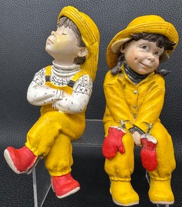 lot 24 image: Adorable Vintage Candy Designs - Young Children Poly Resin Figurines - Made in Norway