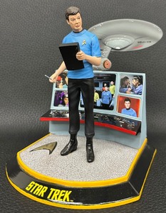 lot 28 image: Legends of Star Trek Limited Edition Dr. McCoy #1214 Character Sculpture Collection by Hawthorne Village