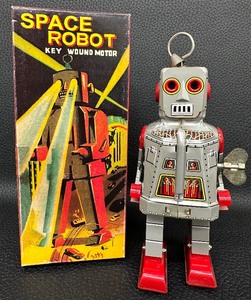 lot 35 image: Vintage Schylling Space Robot Key Wound Motor - MS403
