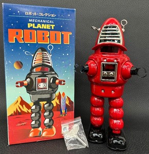 lot 79 image: Vintage Schylling Mechanical Planet Robot - Tested and Works