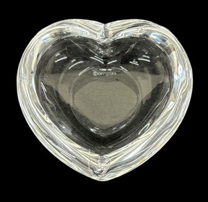 lot 155 image: Orrefors Crystal Heart Dish