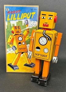 lot 147 image: Vintage Lilliput Robot with Original Box