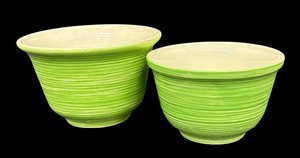 lot 77 image: Two Vintage Green Stangl Pottery Bowls