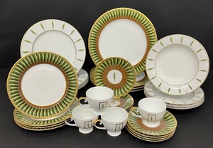 lot 126A image: Beautiful Philippe Deshoulieres - Jardin de Florence and Toscane Collection - Four Piece Place Setting