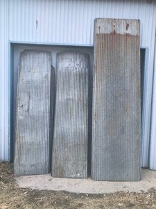 lot 250 image: 16 Pieces of Barn Tin - Sizes listed in description