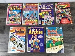 lot 274 image: Lot of 7 Archie Comic Books