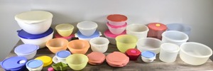lot 314 image: Lot of Vintage Tupperware