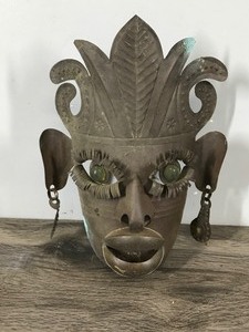 lot 361 image: Vintage Mexican Metal Wall Hanging Mask
