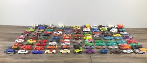 lot 368 image: Lot of 100 Die Cast Cars
