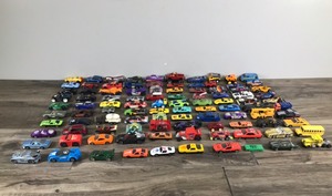 lot 377 image: Lot of 100 Die Cast Cars