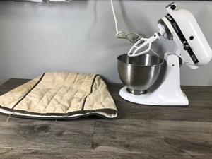 lot 381 image: Kitchen Aid Classic Plus Stand Mixer with Cover