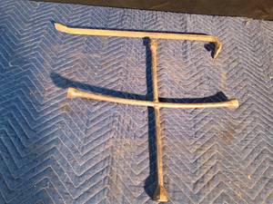 lot 95 image: Crowbar and 4-way wrench