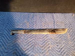 lot 96 image: Machete