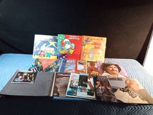 lot 239 image: Record albums including 1 never opened hits from 45s of the 70s, Disney, Victor and 1) 45 record