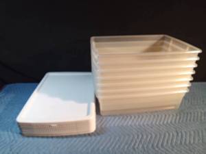 lot 229 image: 7 Sterilite 32qt clear totes with lids