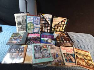 lot 212 image: Craft books in organizers