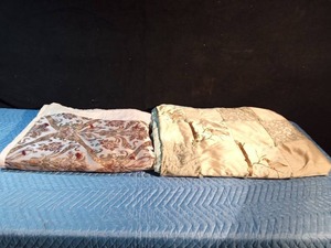 lot 199 image: 2 Heavy homemade quilts