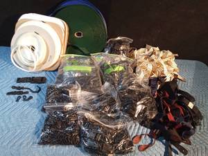 lot 200 image: Straps, suspenders, Velcro, belt clips, hooks, lanyard clips