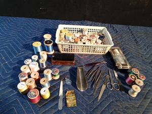 lot 174 image: Vintage wood spools of thread and more