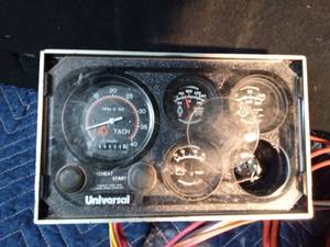 lot 158 image: Universal boat dash with ignition, wire harness and keys