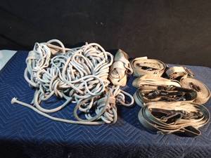 lot 132 image: Lg ratchet straps and rope