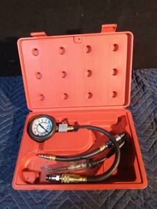 lot 127 image: New compression tester kit