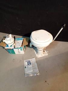 lot 120 image: New boatcamper toilet with new pump