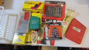 lot 73 image: Lot of Various Bits and Things