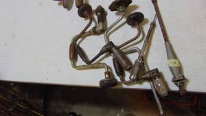 lot 77 image: Lot of Hand Braces