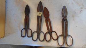 lot 104 image: Tin Snips
