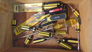 lot 107 image: Lot of Various Screwdrivers