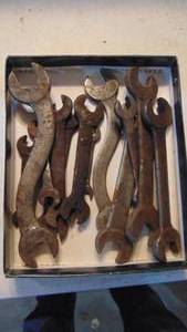 lot 117 image: Various Older Wrenches