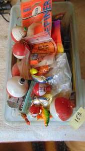 lot 152 image: Fishing Supplies