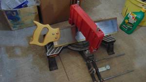 lot 162 image: Hand Mitter Box and Saw