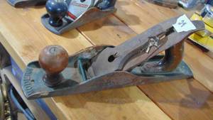 lot 29 image: Modern Wood Planner