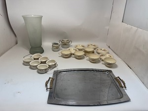 lot 29 image: Tea Party