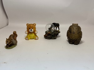 lot 33 image: Animal Figurines