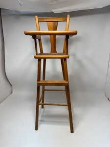 lot 42 image: Doll Highchair
