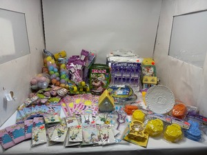 lot 54 image: Huge Lot of Easter Items