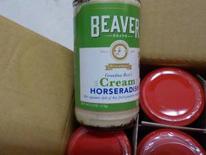 lot 118 image: 12 ct Beaver 4 oz jars Cream Horser...