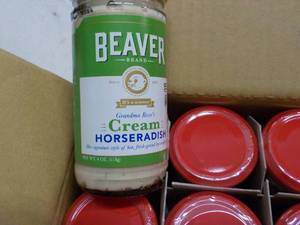 lot 119 image: 12 ct Beaver 4 oz jars Cream Horser...