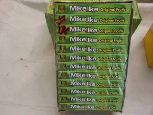 lot 128 image: 12 ct Mike and Ike Original Fruit B...