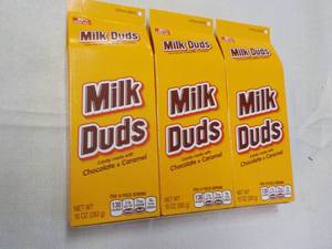 lot 184 image: 3 ct 10 oz boxes Milk Duds...