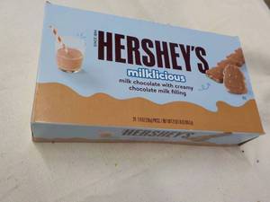 lot 233 image: Hersheys 24 ct milk chocolate bars...