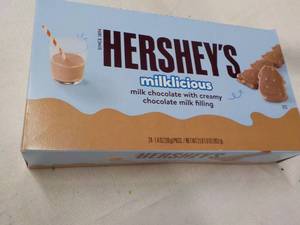 lot 234 image: Hersheys 24 ct milk chocolate bars...