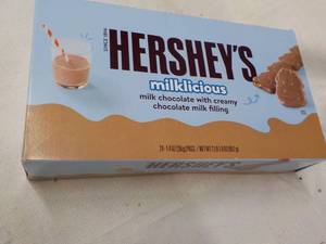 lot 237 image: Hersheys 24 ct milk chocolate bars...