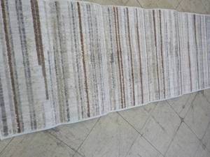 lot 25 image: 2pc Tahara Runner and Accent Rug Se...