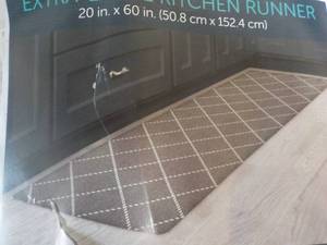 lot 40 image: Extra Large Kitchen Runner 20 x 60...